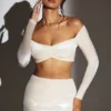 Adele Velvet Off-Shoulder Ruched Crop Top σε χρώμα Ivory Adele Velvet Off-Shoulder Ruched Crop Top σε χρώμα Ivory