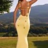 Aldona Slinky Jersey Φόρεμα με λουλουδάτο απλικέ σε παστέλ κίτρινο