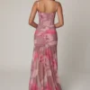 Ασύμμετρη φόρεμα-κορσέ Haruna με σούρες σε θολό floral μοτίβο