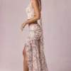 Ασύμμετρη μακριά φούστα Romy με σούρες και floral μοτίβο Primrose Ασύμμετρη μακριά φούστα Romy με σούρες και floral μοτίβο Primrose