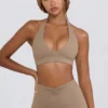 Αθλητικό σουτιέν με V-neck από βουρτσισμένο τζέρσεϊ σε χρώμα Mocha Marl Αθλητικό σουτιέν με V-neck από βουρτσισμένο τζέρσεϊ σε χρώμα Mocha Marl