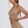 Αθλητικό σουτιέν με V-neck από βουρτσισμένο τζέρσεϊ σε χρώμα Mocha Marl Αθλητικό σουτιέν με V-neck από βουρτσισμένο τζέρσεϊ σε χρώμα Mocha Marl