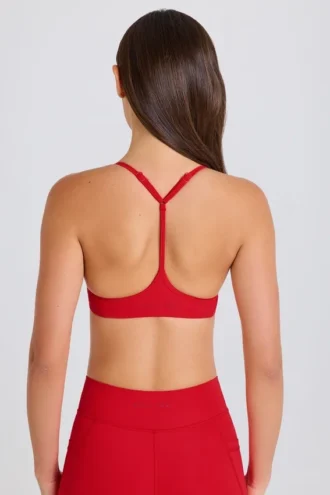 Αθλητικό σουτιέν Soft Active με ρακερ πλάτη σε χρώμα Strawberry Red