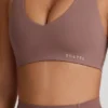 Αθλητικό σουτιέν Soft Active με V-neck σε χρώμα Mocha