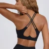 Αθλητικό σουτιέν Soft Active με V-neck σε μαύρο χρώμα