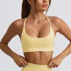 Αθλητικό σουτιέν Super Sculpt χωρίς ραφές και χωρίς πλάτη σε κίτρινο βουτύρου Αθλητικό σουτιέν Super Sculpt χωρίς ραφές και χωρίς πλάτη σε κίτρινο βουτύρου