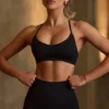 Αθλητικό σουτιέν Super Sculpt Seamless Cross-Back σε μαύρο χρώμα