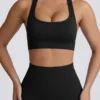 Αθλητικό σουτιέν Super Sculpt Seamless T-Back σε μαύρο χρώμα Αθλητικό σουτιέν Super Sculpt Seamless T-Back σε μαύρο χρώμα