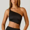 Brisa Ruched Asymmetric Crop Top σε μαύρο Brisa Ruched Asymmetric Crop Top σε μαύρο