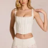 Cherith Lace Soft-Scoop Boned Corset Top σε χρώμα ιβουάρ Cherith Lace Soft-Scoop Boned Corset Top σε χρώμα ιβουάρ