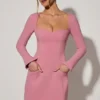 Corinne Μίνι φόρεμα με λαιμόκοψη σε σχήμα καρδιάς, μακριά μανίκια και γραμμή Α σε σκόνη ροζ