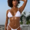 Crinkle Μαγιό Τριγωνικό μπικίνι με λαιμόκοψη halter σε λευκό Crinkle Μαγιό Τριγωνικό μπικίνι με λαιμόκοψη halter σε λευκό