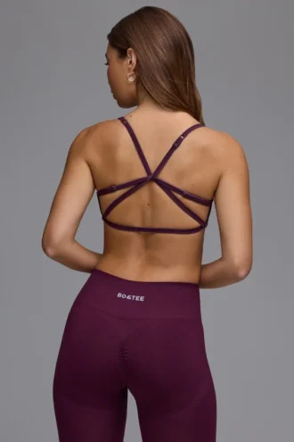 Define Luxe Multiway Open-Back Sports Bra σε χρώμα Grape