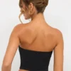 Eevi Jersey Strapless Plunge Neck Top σε μαύρο Eevi Jersey Strapless Plunge Neck Top σε μαύρο