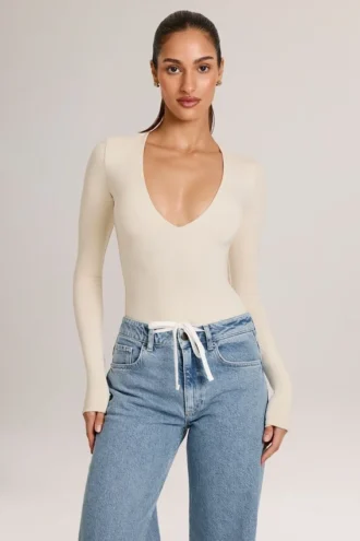 Elodie Modal Plunge Long-Sleeve Κορμάκι σε χρώμα Ivory