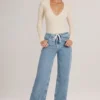 Elodie Modal Plunge Long-Sleeve Κορμάκι σε χρώμα Ivory Elodie Modal Plunge Long-Sleeve Κορμάκι σε χρώμα Ivory