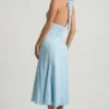 Φορέμα Elonia Halterneck Midaxi με μπλε floral print Φορέμα Elonia Halterneck Midaxi με μπλε floral print