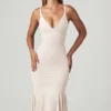 Φόρεμα Elowen με V-Neck Godet Midaxi σε χρώμα Ivory Φόρεμα Elowen με V-Neck Godet Midaxi σε χρώμα Ivory