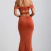 Φόρεμα Karleen από ελαστικό τζέρσεϊ με κοψίματα και λαιμόκοψη halter σε καφέ πορτοκαλί χρώμα Φόρεμα Karleen από ελαστικό τζέρσεϊ με κοψίματα και λαιμόκοψη halter σε καφέ πορτοκαλί χρώμα