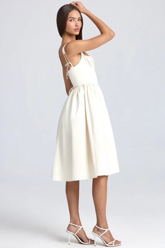 Φορέμα Marguerite Draped Corset Midaxi σε χρώμα ιβουάρ Φορέμα Marguerite Draped Corset Midaxi σε χρώμα ιβουάρ