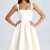 Φορέμα Marguerite Draped Corset Midaxi σε χρώμα ιβουάρ Φορέμα Marguerite Draped Corset Midaxi σε χρώμα ιβουάρ