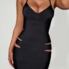 Φορέμα Nika Cut-Out Halterneck Bodycon Midaxi σε μαύρο χρώμα Φορέμα Nika Cut-Out Halterneck Bodycon Midaxi σε μαύρο χρώμα
