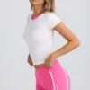 Γραφικό T-shirt σε λευκό