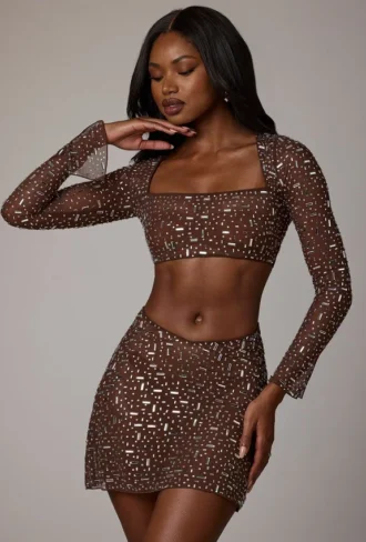 Guilia Sheer Embellished Long Sleeve Crop Top σε χρώμα Deep Cocoa