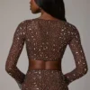Guilia Sheer Embellished Long Sleeve Crop Top σε χρώμα Deep Cocoa Guilia Sheer Embellished Long Sleeve Crop Top σε χρώμα Deep Cocoa