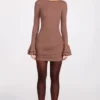 Helena Ribbed Modal Μίνι Φορέμα με μακριά μανίκια και πτυχώσεις σε χρώμα Mocha Helena Ribbed Modal Μίνι Φορέμα με μακριά μανίκια και πτυχώσεις σε χρώμα Mocha