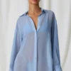 Hiva Oversized πουκάμισο με λεπτομέρειες από πέρλες σε γαλάζιο χρώμα