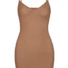 Intimates Μίνι φόρεμα με V λαιμόκοψη από μαλακό πλέγμα σε χρώμα μέλι Intimates Μίνι φόρεμα με V λαιμόκοψη από μαλακό πλέγμα σε χρώμα μέλι