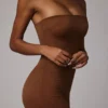 Intimates Μίνι φόρεμα-σλιπ με μπαντό από απαλό διαφανές πλέγμα σε χρώμα μόκα Intimates Μίνι φόρεμα-σλιπ με μπαντό από απαλό διαφανές πλέγμα σε χρώμα μόκα