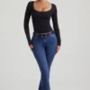 Jacey High-Rise Flared Jeans σε Indigo Wash Jacey High-Rise Flared Jeans σε Indigo Wash