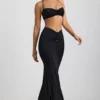 Jerika Slinky Jersey Μπραλέτα με λεπτομέρειες από μεταλλικά στοιχεία και λαιμόκοψη halter σε μαύρο Jerika Slinky Jersey Μπραλέτα με λεπτομέρειες από μεταλλικά στοιχεία και λαιμόκοψη halter σε μαύρο