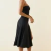 Joely Slinky Jersey Strapless A-Line Midaxi Φορέμα σε μαύρο Joely Slinky Jersey Strapless A-Line Midaxi Φορέμα σε μαύρο