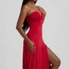 Joely Slinky Jersey Strapless A-Line Midaxi Φορέμα σε True Red Joely Slinky Jersey Strapless A-Line Midaxi Φορέμα σε True Red