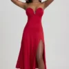 Joely Slinky Jersey Strapless A-Line Midaxi Φορέμα σε True Red Joely Slinky Jersey Strapless A-Line Midaxi Φορέμα σε True Red