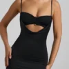 Julane Slinky Jersey Ruched Cut-Out Midaxi Φορέμα σε μαύρο Julane Slinky Jersey Ruched Cut-Out Midaxi Φορέμα σε μαύρο