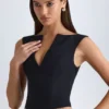Kadie V-Neck Structured Crop Top σε μαύρο