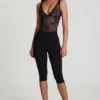 Κοντό καπρί παντελόνι Giuliana Ponte Jersey σε μαύρο χρώμα Κοντό καπρί παντελόνι Giuliana Ponte Jersey σε μαύρο χρώμα