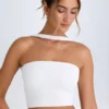 Κορμάκι Bandeau με λεπτομέρεια choker Khai σε λευκό