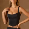 Κορσέ με κορδόνια Hannie σε μαύρο χρώμα Κορσέ με κορδόνια Hannie σε μαύρο χρώμα