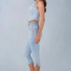 Landon Mid-Rise Denim Capri Jeans σε ανοιχτό χρώμα τζιν