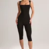 Luma Modal Bodycon Capri Ολόσωμη Φόρμα με τετράγωνο λαιμό σε μαύρο