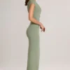 Μακρύ ασύμμετρο φόρεμα Maude Modal με σούρες σε χρώμα Sage Green Μακρύ ασύμμετρο φόρεμα Maude Modal με σούρες σε χρώμα Sage Green