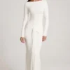 Μακρύ φόρεμα Mericia από μαλακό τζέρσεϊ με λαιμόκοψη και δέσιμο στο λαιμό, σε λευκό χρώμα