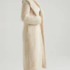 Μακρύ παλτό Alaska από shearling σε κρεμ χρώμα Μακρύ παλτό Alaska από shearling σε κρεμ χρώμα