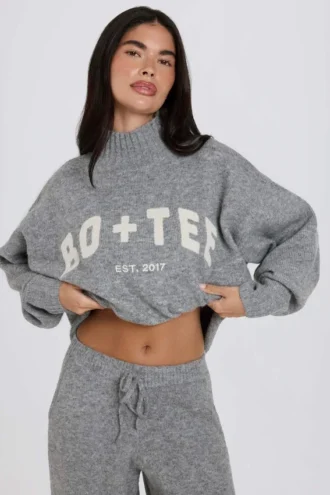 Μαλακό πλεκτό πουλόβερ oversized σε γκρι Μαλακό πλεκτό πουλόβερ oversized σε γκρι
