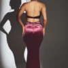 Μάξι φόρεμα Adriana Velvet με λαιμόκοψη halter σε χρώμα κρασιού Μάξι φόρεμα Adriana Velvet με λαιμόκοψη halter σε χρώμα κρασιού
